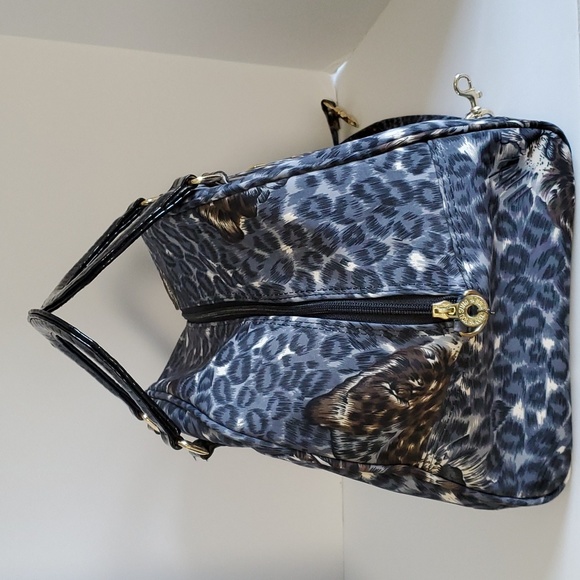 SMALL BOSTON BAG WITH SHOLDER STRAP ANIMAL PRINT - Picture 3 of 8